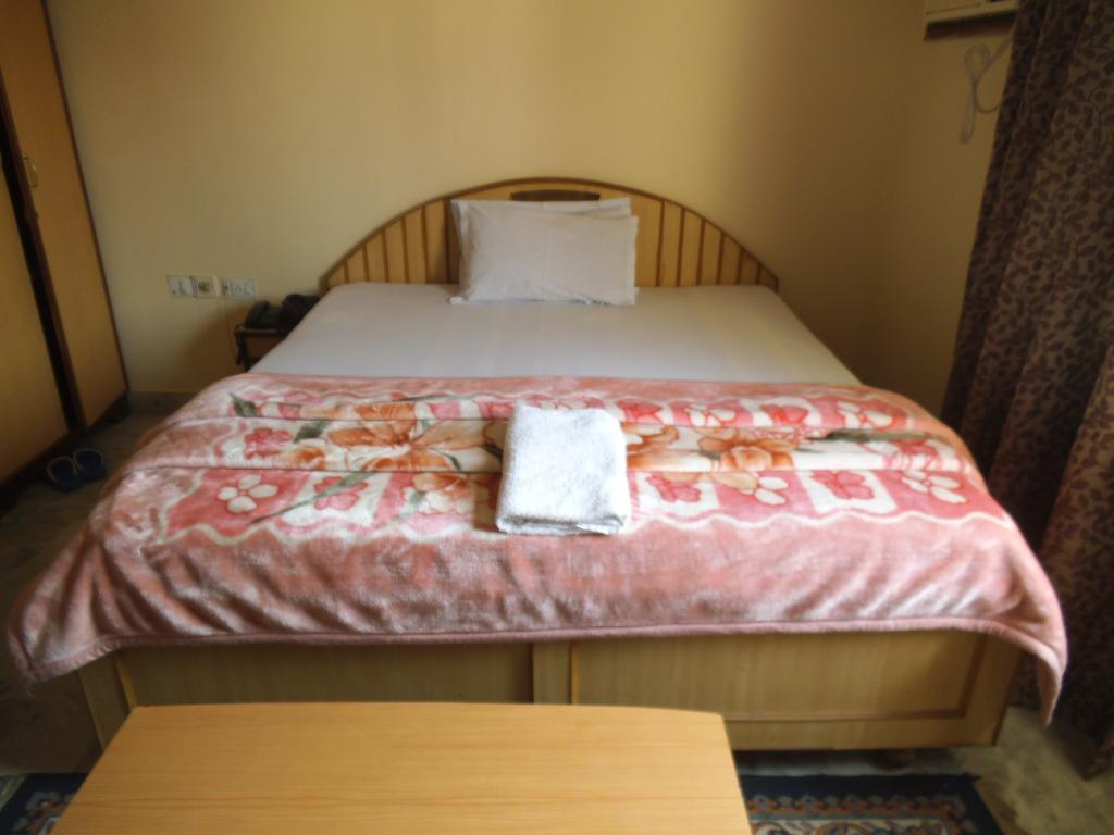 City Centre Hotel Agartala Værelse billede