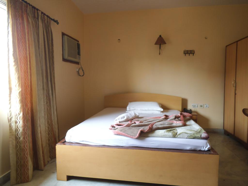 City Centre Hotel Agartala Værelse billede