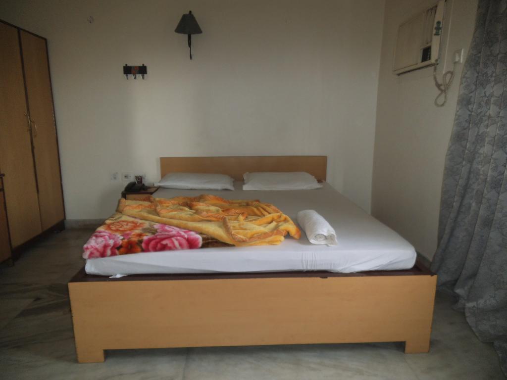 City Centre Hotel Agartala Værelse billede